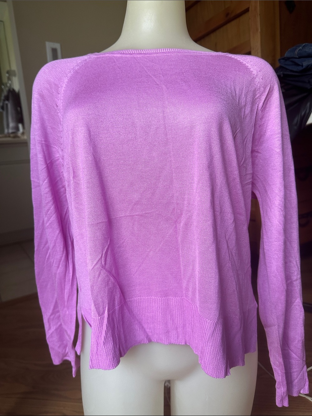 Lilac Women’s Lightweight Knit Top Zara Size small silk